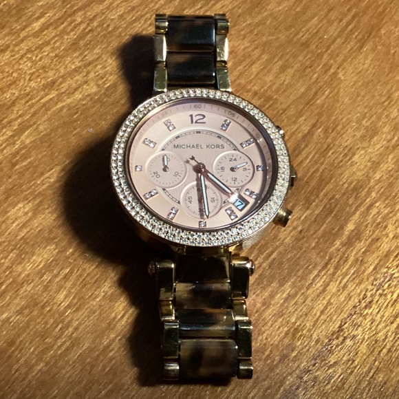 Michael Kors Rose Gold-tone/Tortoise Women’s Watch MK-5538 - Picture 2 of 16